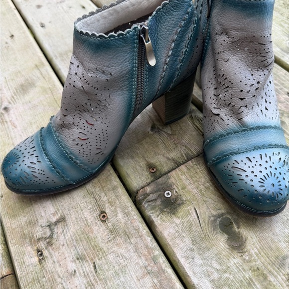 Spring Step L'Artiste Ankle Boots Size 40 Gray/Teal Leather Zip Perforated - Picture 11 of 12